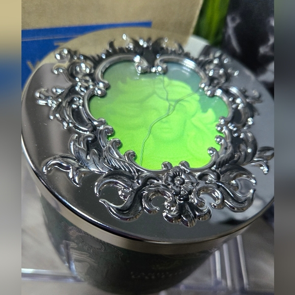 Candy Apple Cauldron 4-Piece Gift Set w/Bag • Bath & Body Works • - Picture 2 of 16